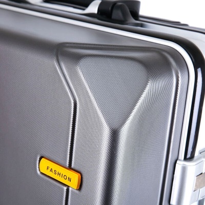 即刻出发 行李箱男24英寸可充电铝框拉杆箱韩版登机箱商务密码箱女结实耐用26英寸加厚旅行箱 【可充电铝框箱】墨绿色 26英寸